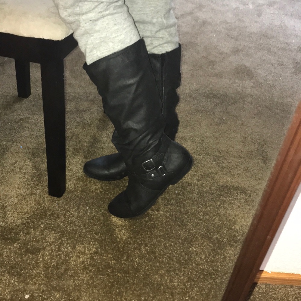 Black Boots!💛